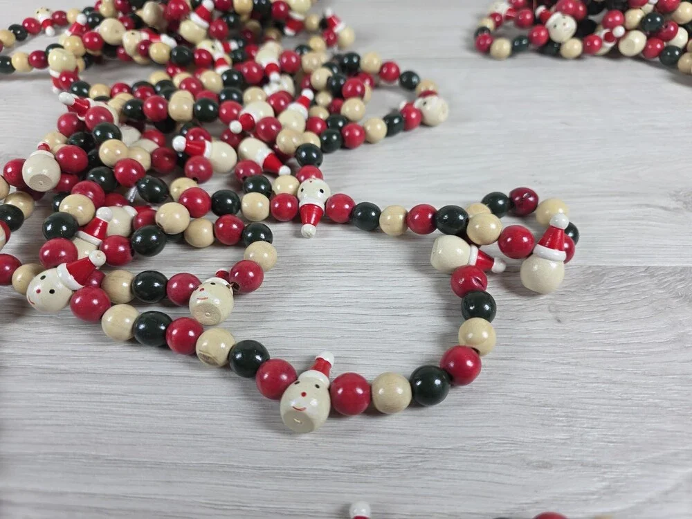 Set Painted Wooden Bead Garlands w Santa Heads Folk Art Holiday Primitive SU44